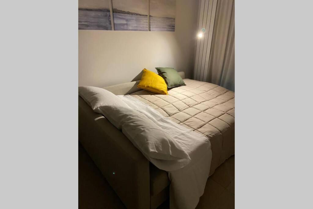 B&B Piano1 Interno5 - Accogliente E Moderno Bilocale Vicino Al Centro Салерно Екстериор снимка