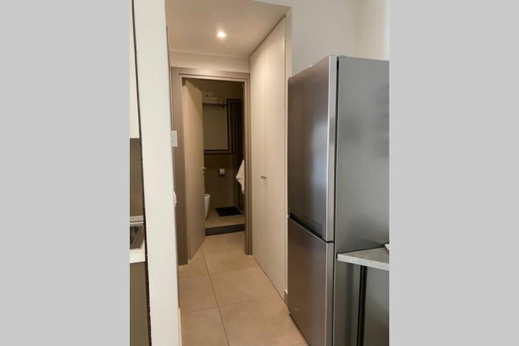 B&B Piano1 Interno5 - Accogliente E Moderno Bilocale Vicino Al Centro Салерно Екстериор снимка