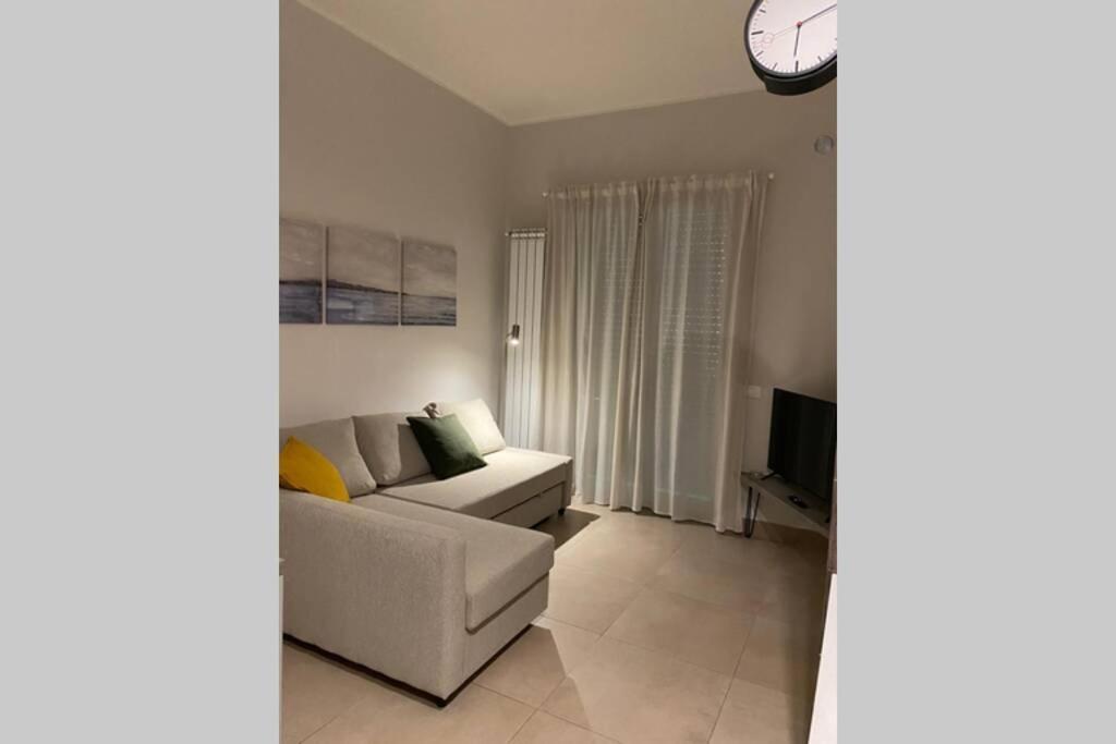 B&B Piano1 Interno5 - Accogliente E Moderno Bilocale Vicino Al Centro Салерно Екстериор снимка
